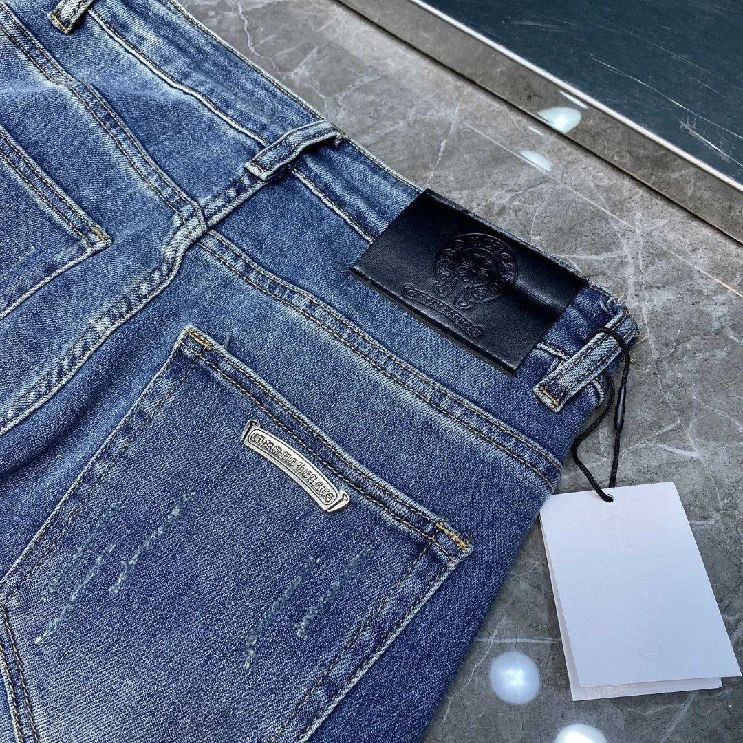 P276 Chrome Hearts🌸Jeans are here🌸 Willow cross ripped jeans. Exclusive custom weaving and dyeing. 100% pure cotton high weight denim fabric. High quality washing! After the pants are finished, do heavy enzyme stone washing and rinsing!  ✨Heavy leather embroidery➕Hand-made ruffles➕Denim whiskers✨Original hardware mold opening! Carrying various craft elements, this season’s most heavily crafted denim trousers!  Suitable for all kinds of outfits and can be worn in all seasons. Recommended color: dyed denim blue. Code numbers: S, M, L, XL